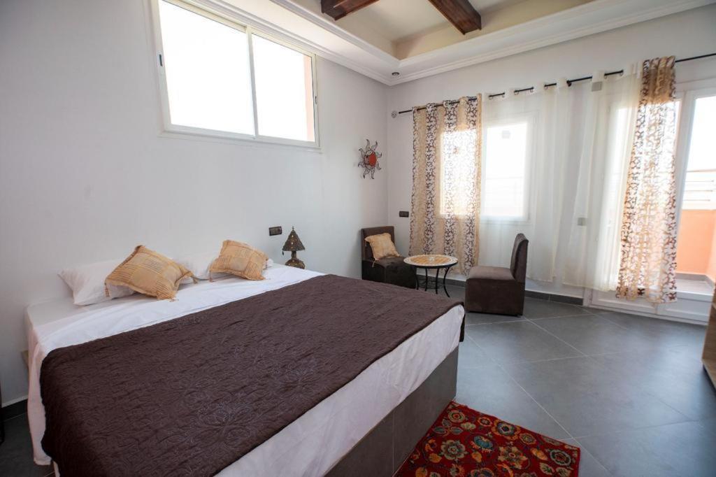 Dar Moghal Hotel Tiflet Kültér fotó