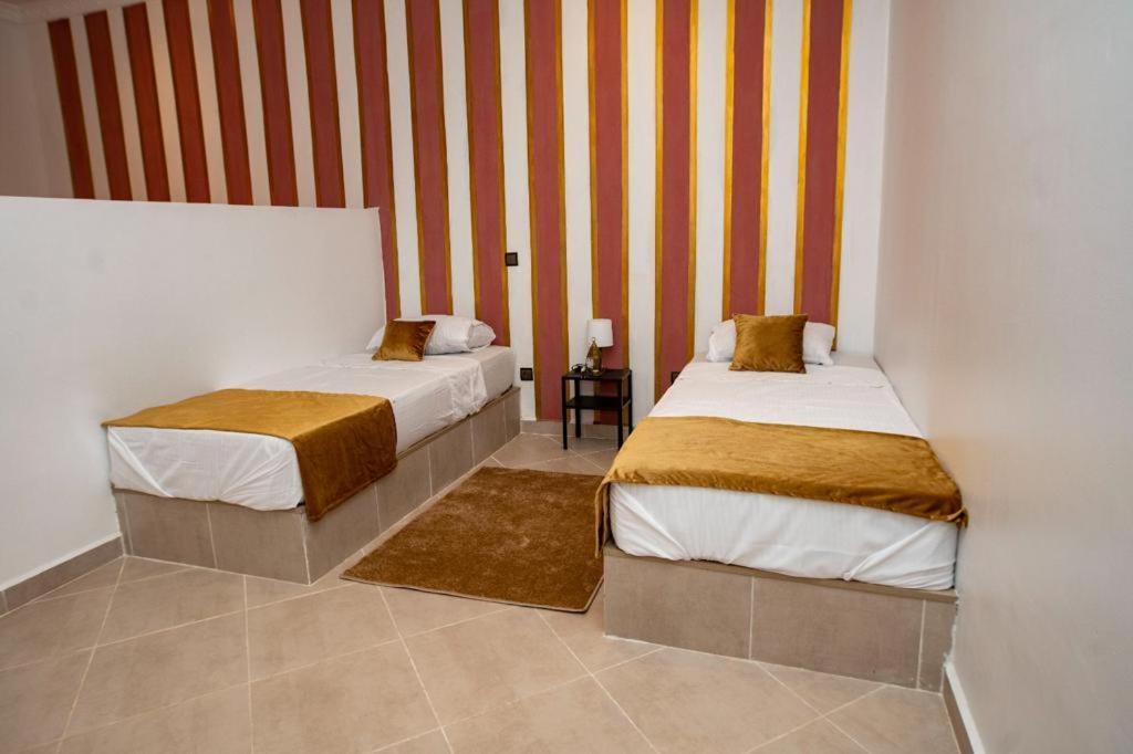Dar Moghal Hotel Tiflet Kültér fotó